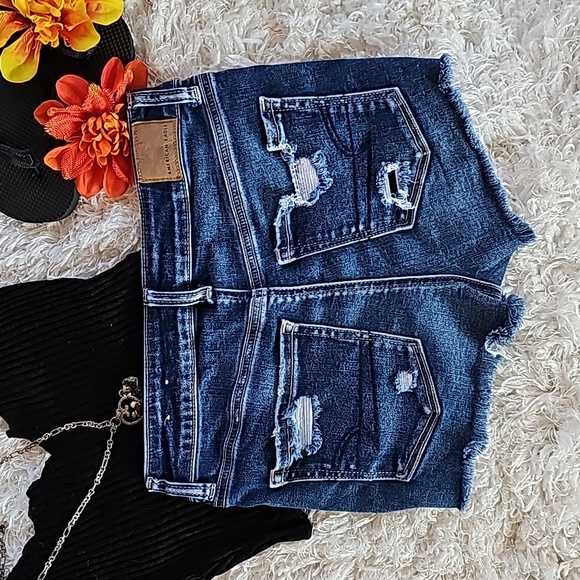 American Eagle Outfitters Women's Jean Shorts Size 4 Hi Rise Shortie Distressed - Picture 15 of 16